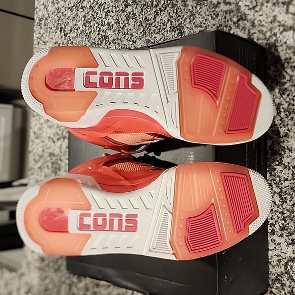 Feng Chen Wang Coverse - Picture 6 of 7